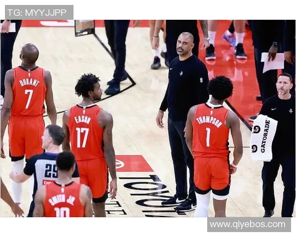 三分10中0 + 控卫转型失利！阿门该拿顶薪吗？火箭续约陷两难